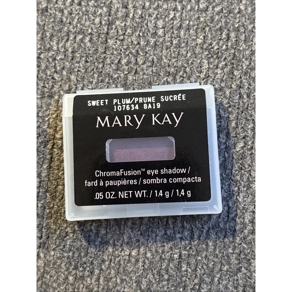 Mary Kay Chromafusion‎ Eye Shadow Sweet Plum 107634 .05 oz New